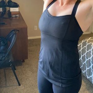 Lululemon tank